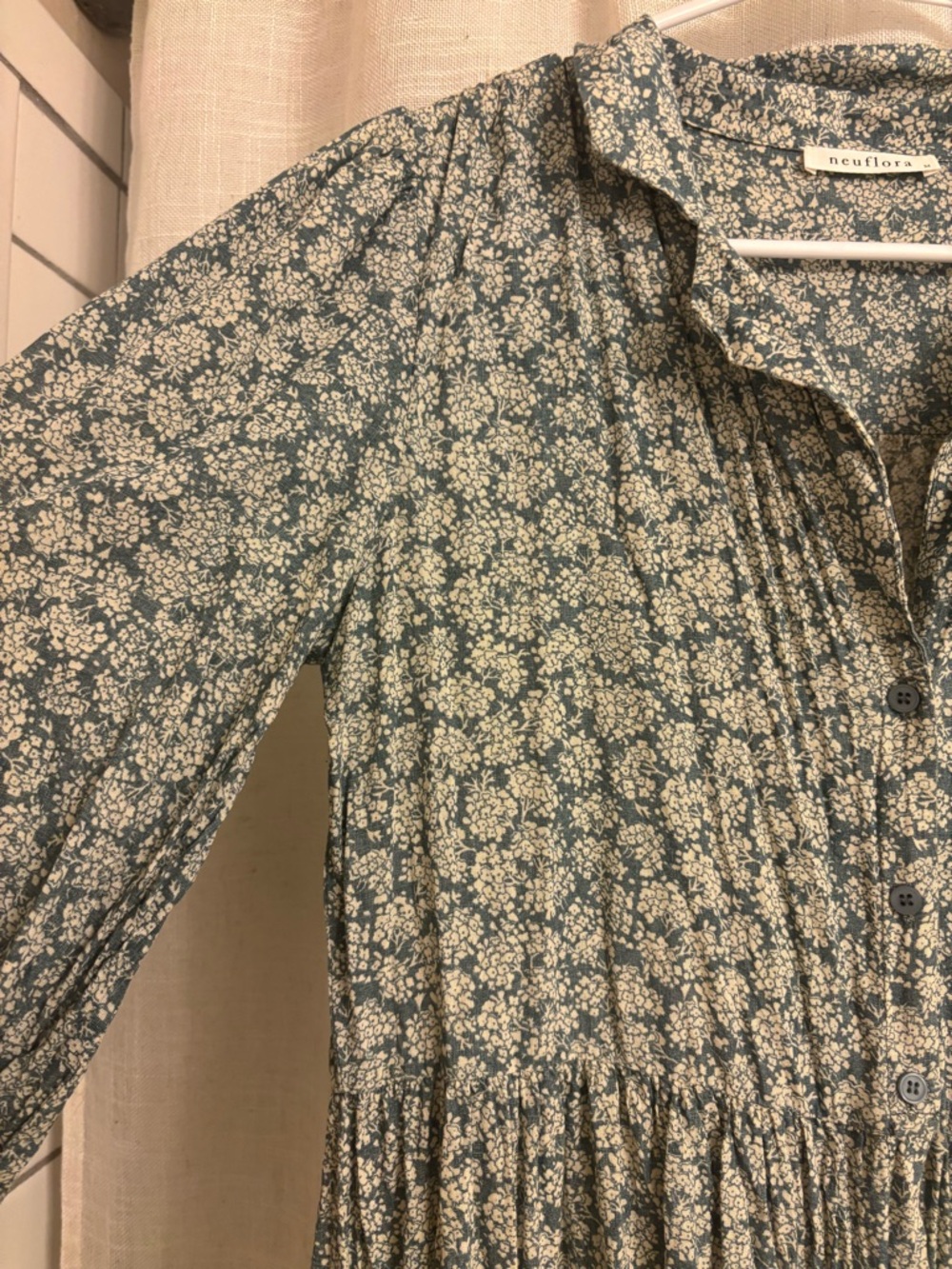Floral Midi Dress in Blue - Picture 3 of 4